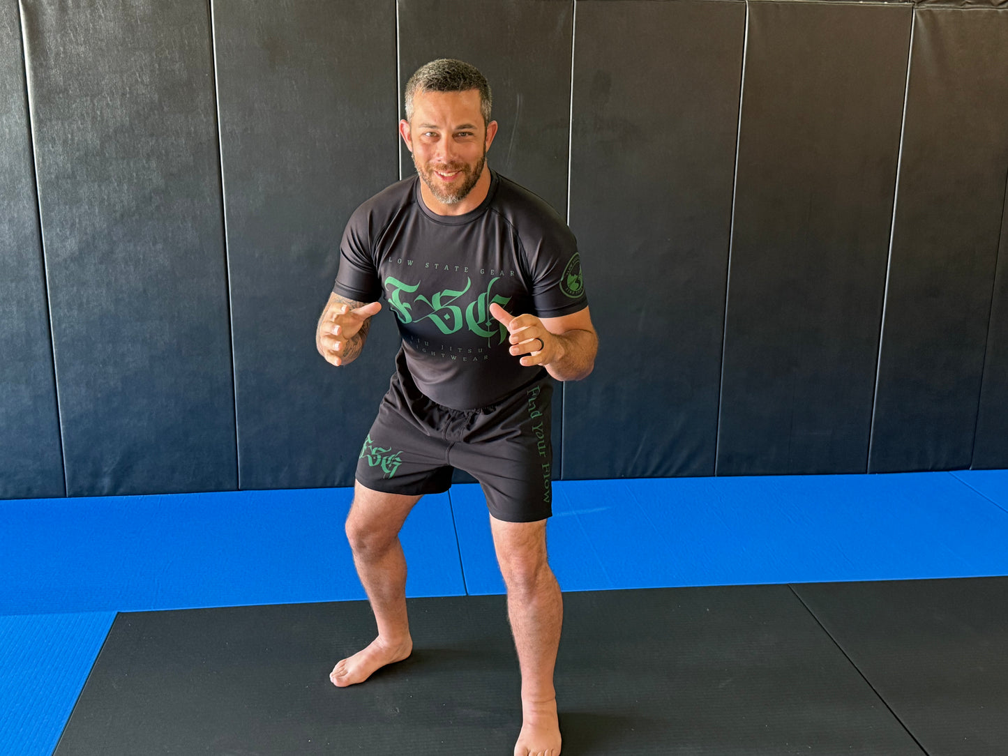Flow State Mid Length Fight Shorts - Obsidian